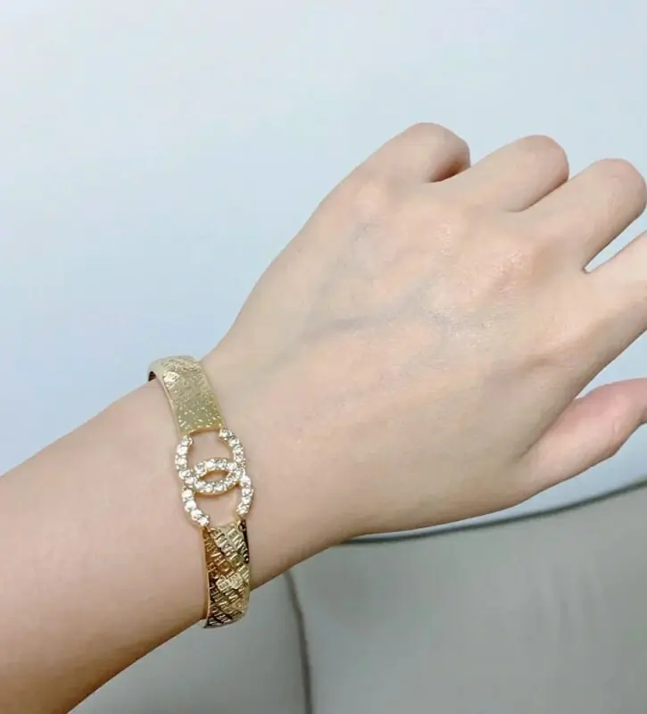 chanel bracelets s_12342763